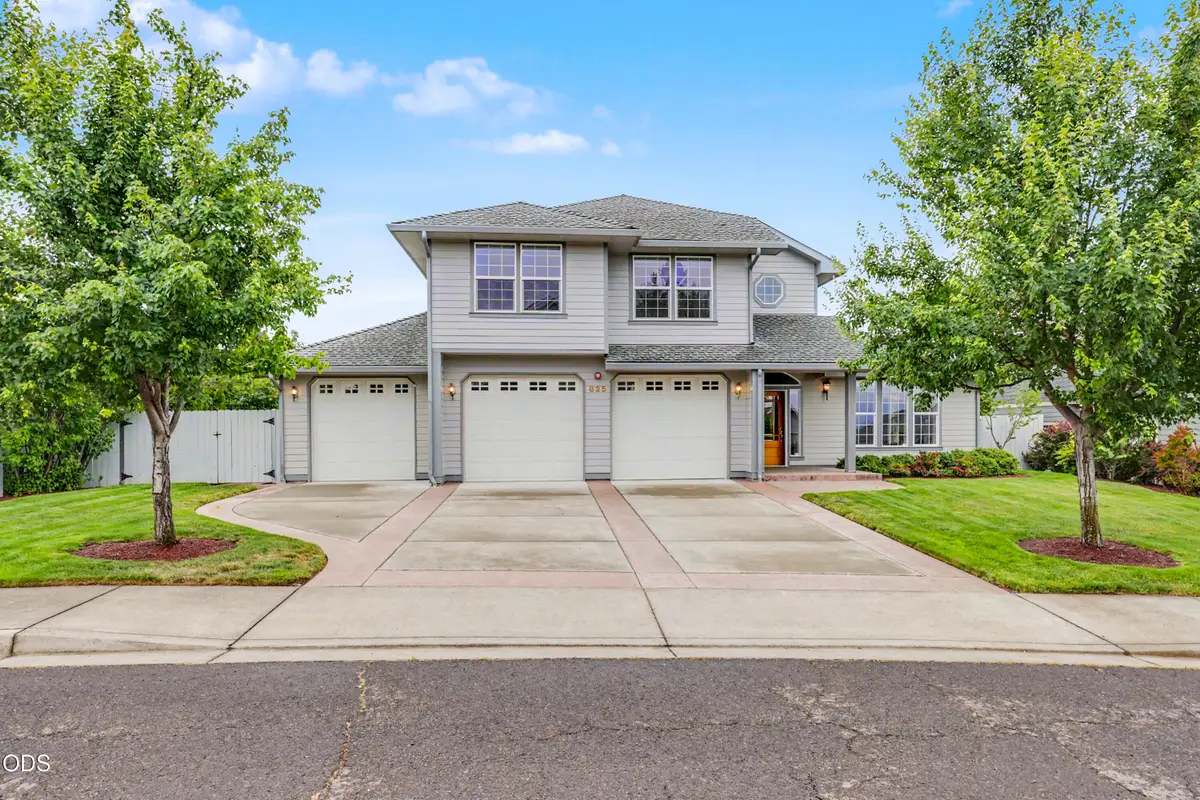 825 Amerman Drive, Phoenix, OR 97535 - #1