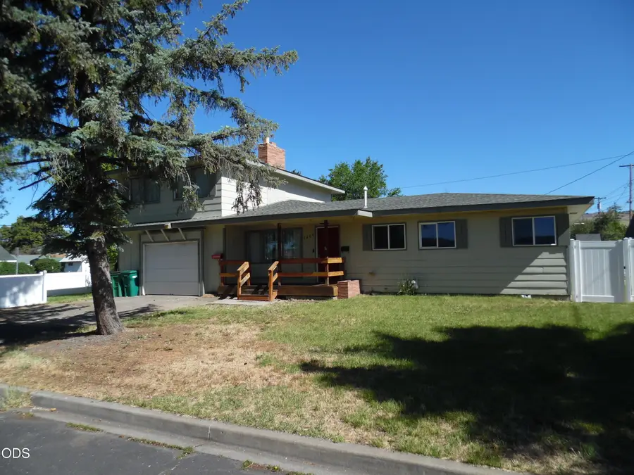 2609 Reclamation Avenue, Klamath Falls, OR 97603 - #2