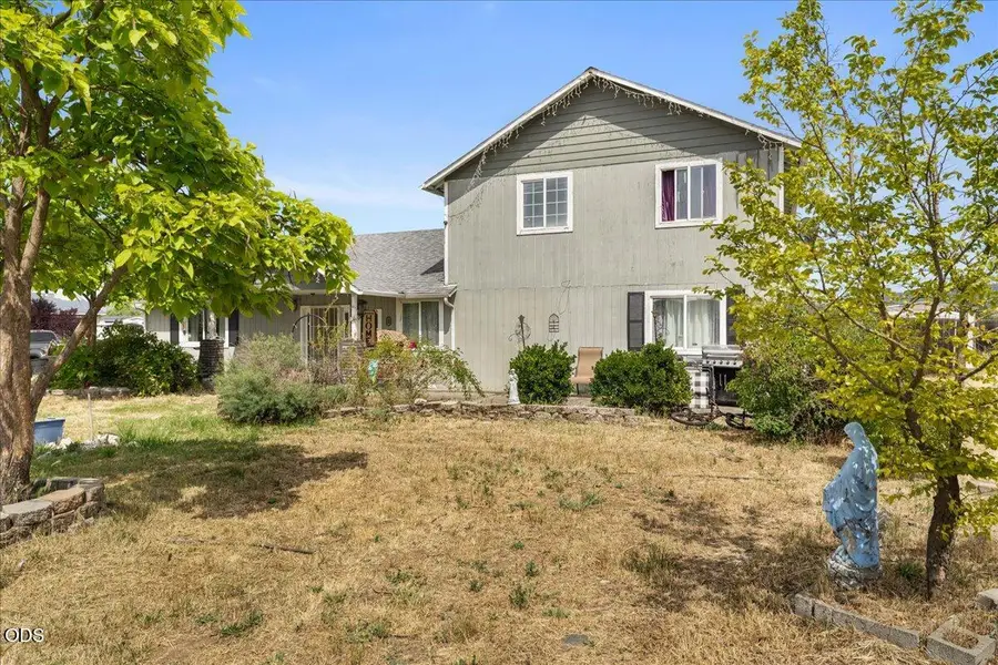 6950 Pico Drive, Medford, OR 97502 - #3