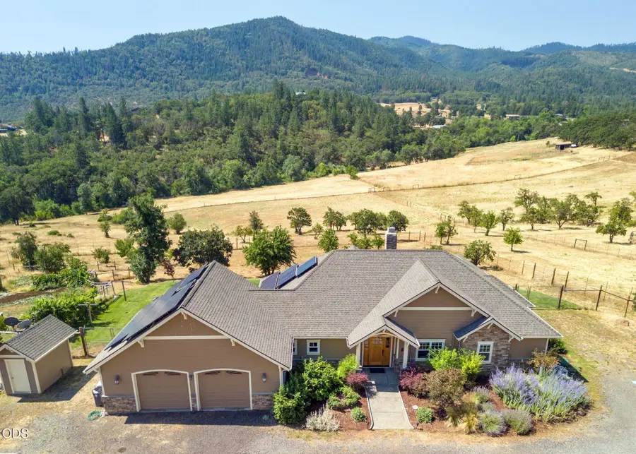 4337 Pioneer Road, Medford, OR 97501 - #2