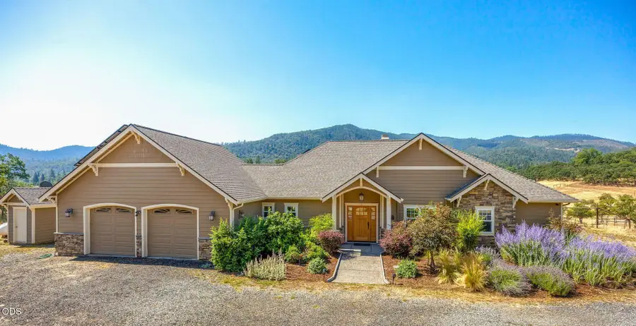 4337 Pioneer Road, Medford, OR 97501 - #3