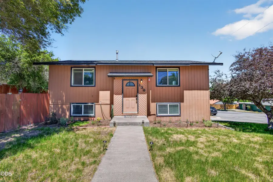 136 SE G Street, Madras, OR 97741 - #2