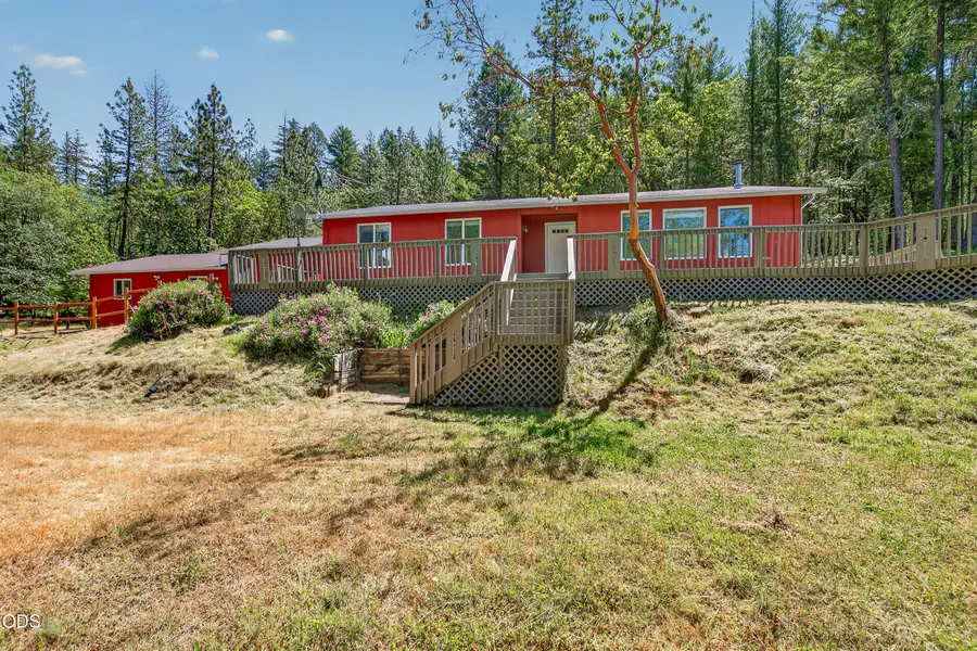 2850 E Evans Creek Road, Rogue River, OR 97537 - #2
