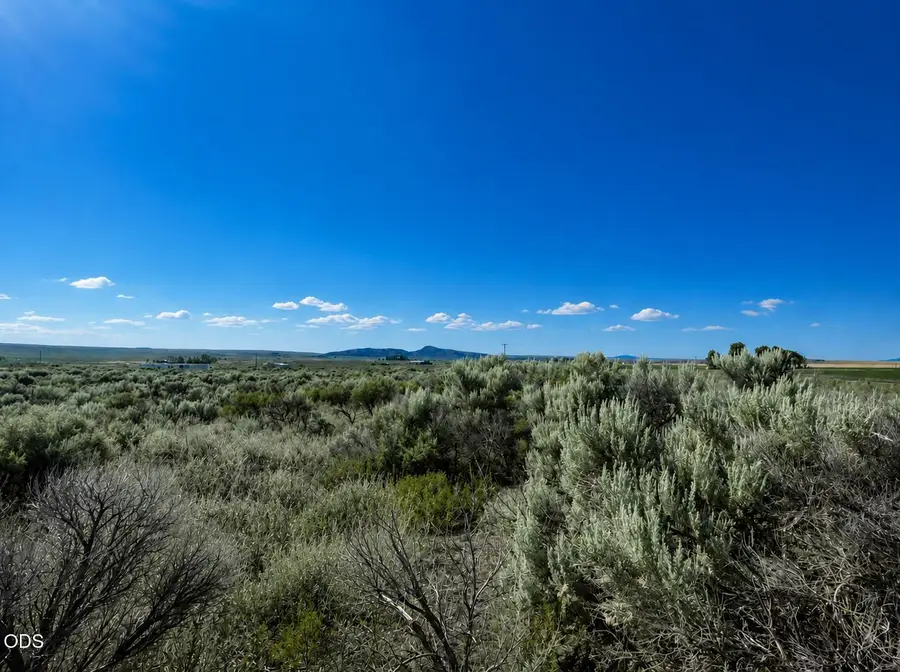 600 SE Carrico Road, Christmas Valley, OR 97641 - #2