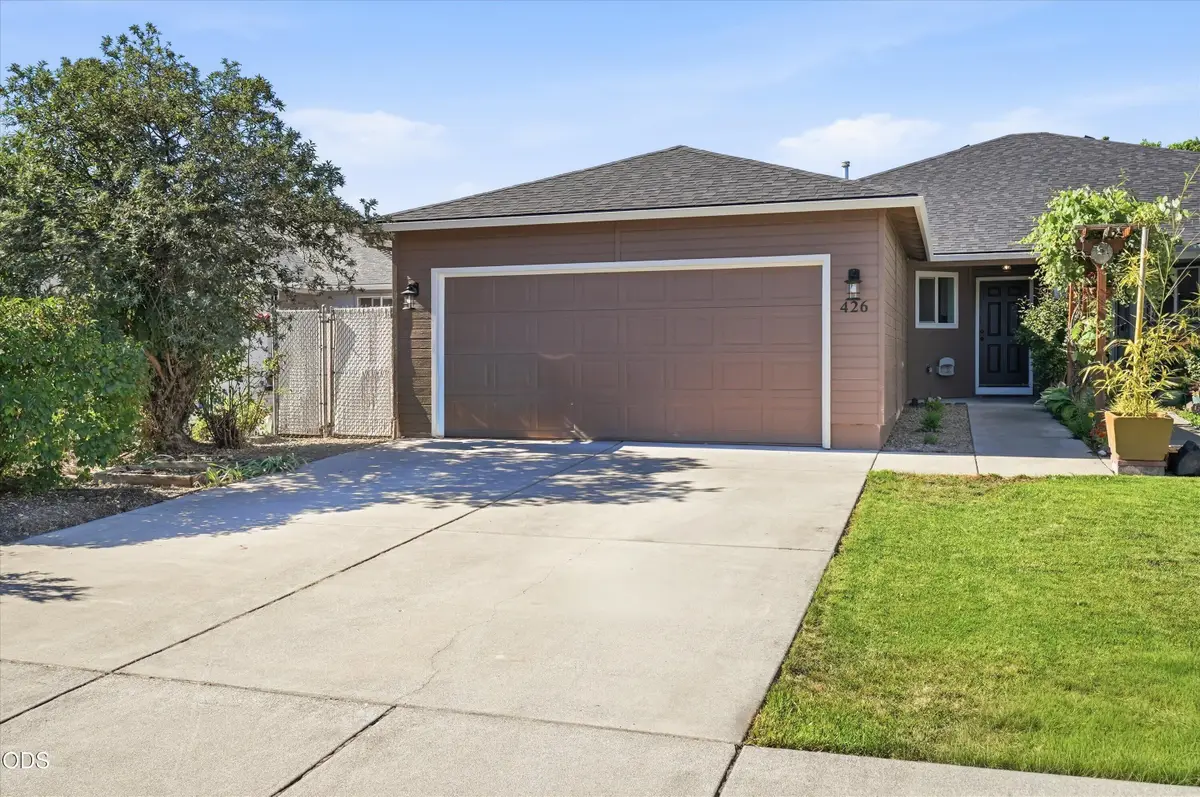 426 Crystal Drive, Eagle Point, OR 97524 - #1