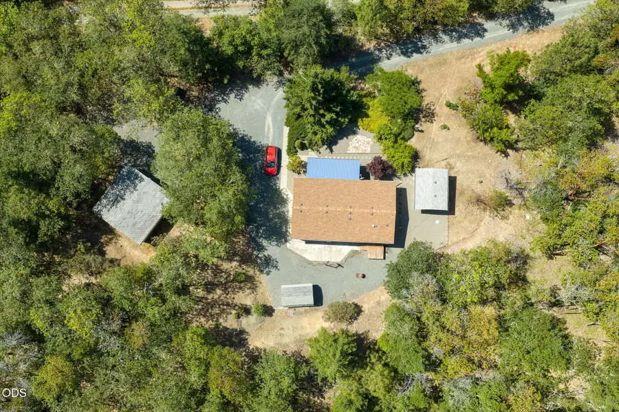 5121 Cloverlawn Drive, Grants Pass, OR 97527 - #2