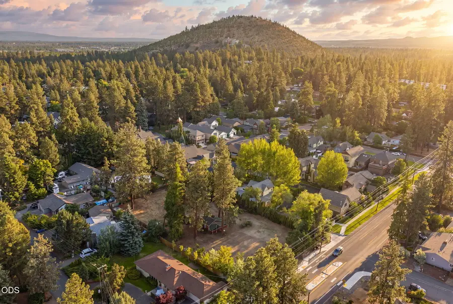 1920 NE 8th Street, Bend, OR 97701 - #2