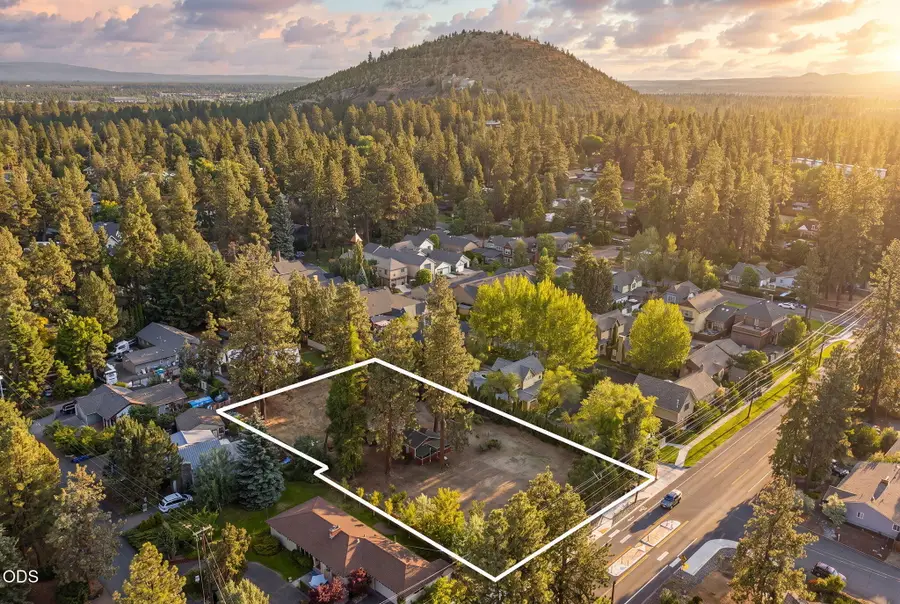 1920 NE 8th Street, Bend, OR 97701 - #3
