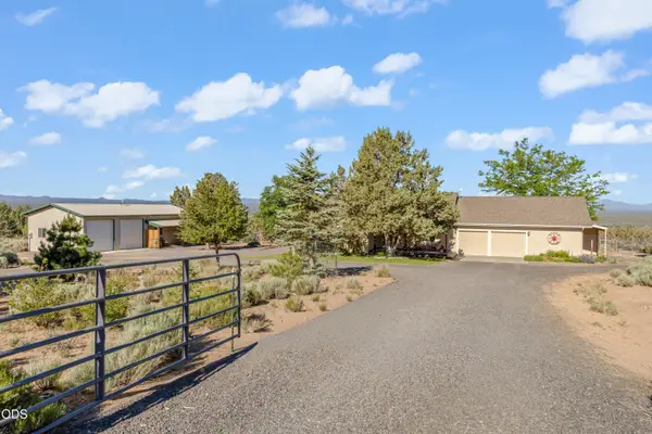 13753 SW Sego Lily Road, Powell Butte, OR 97753
