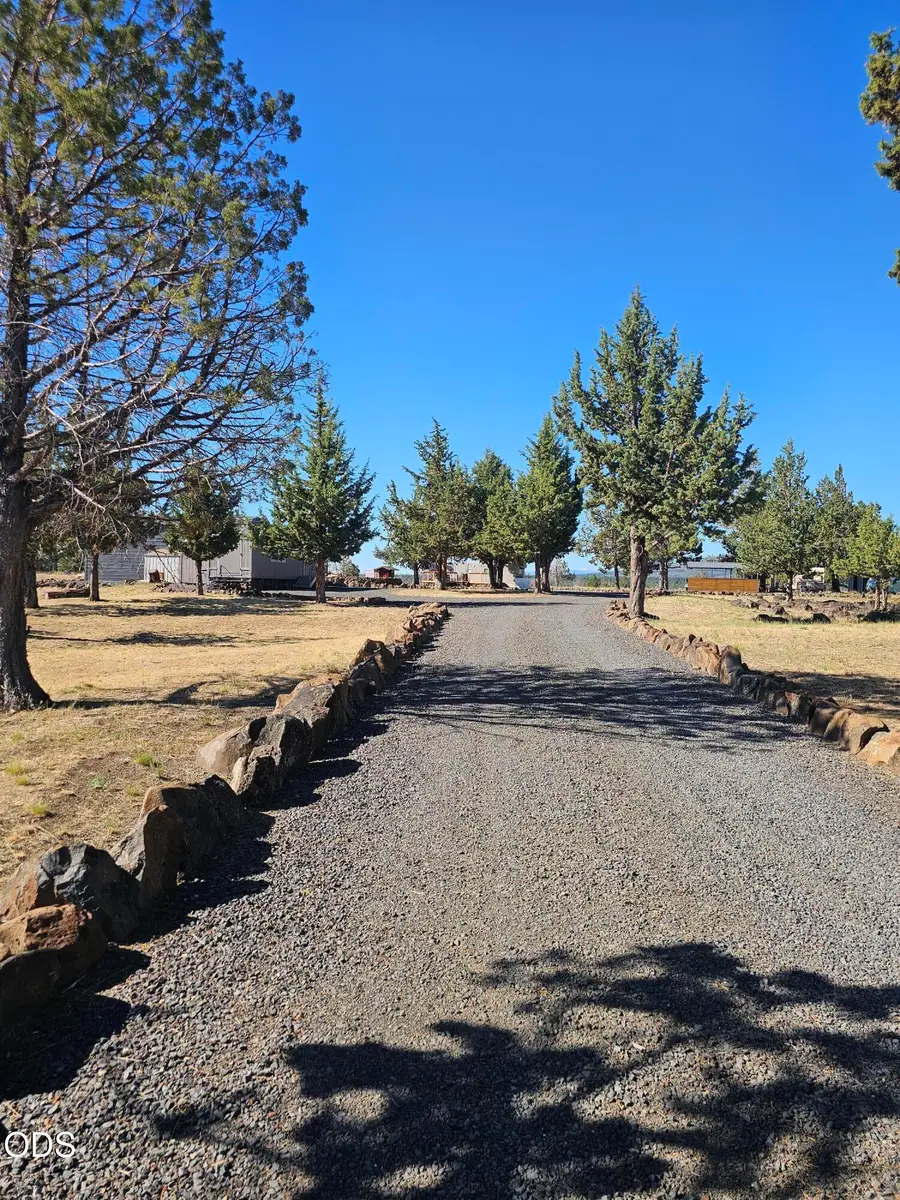 13729 SW Airfield Lane, Culver, OR 97734 - #3
