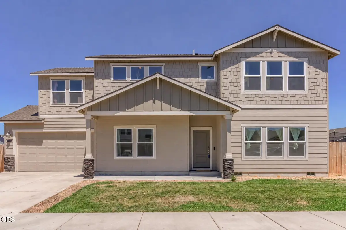 300 NW Double Eagle Avenue, Madras, OR 97741 - #1