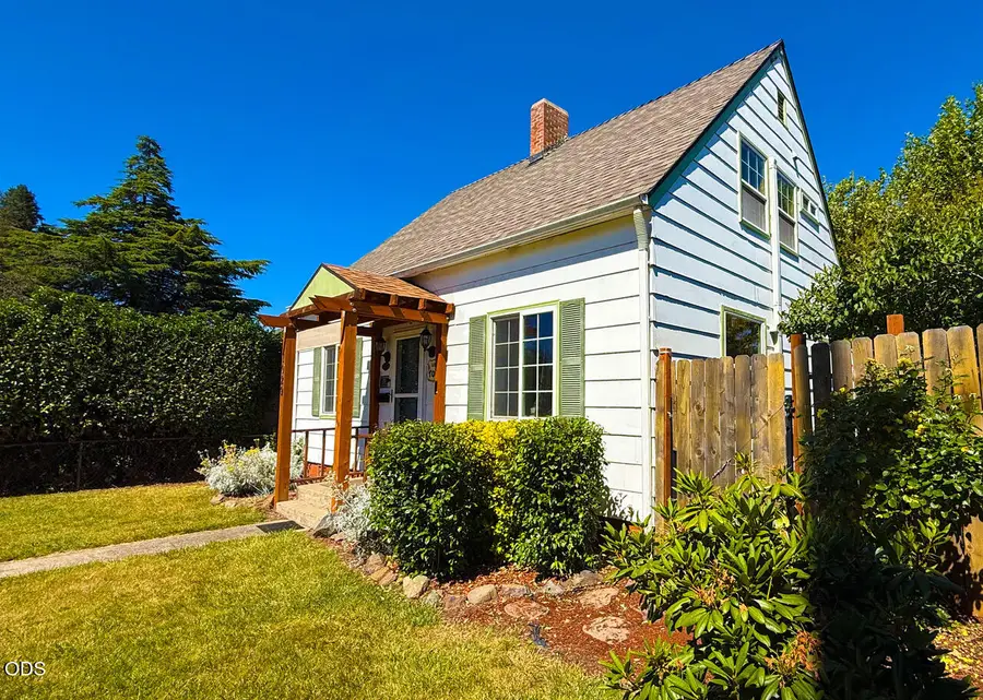 1029 S Holly Street, Medford, OR 97501 - #2
