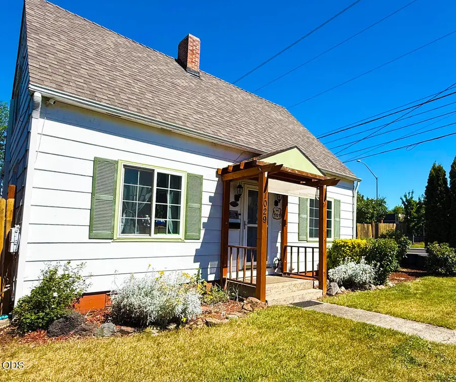 1029 S Holly Street, Medford, OR 97501 - #3