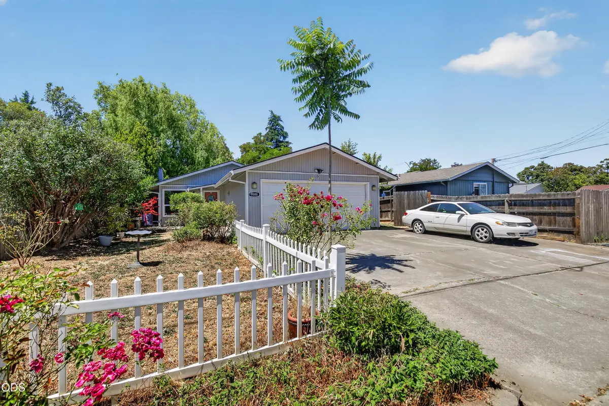 1688 Lillian Street, Medford, OR 97501 - #1