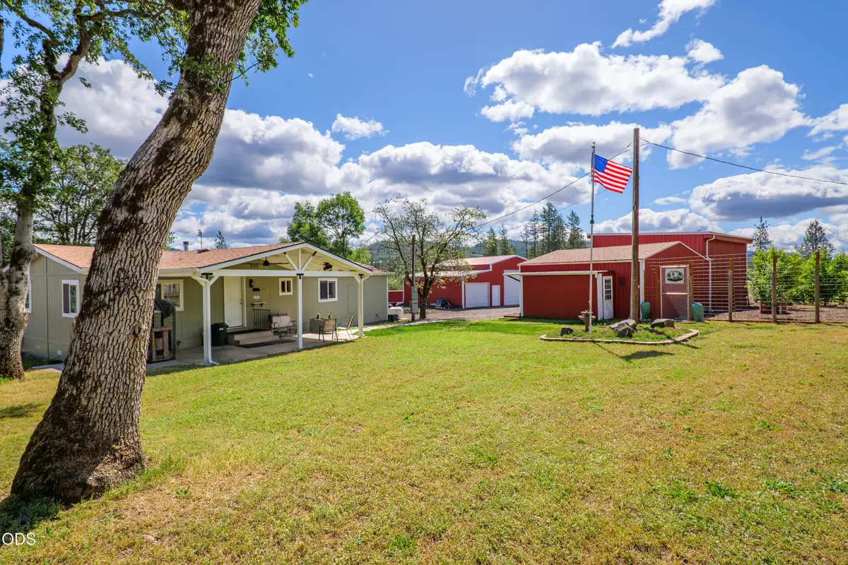 130 Kitty Drive, Eagle Point, OR 97524 - #1