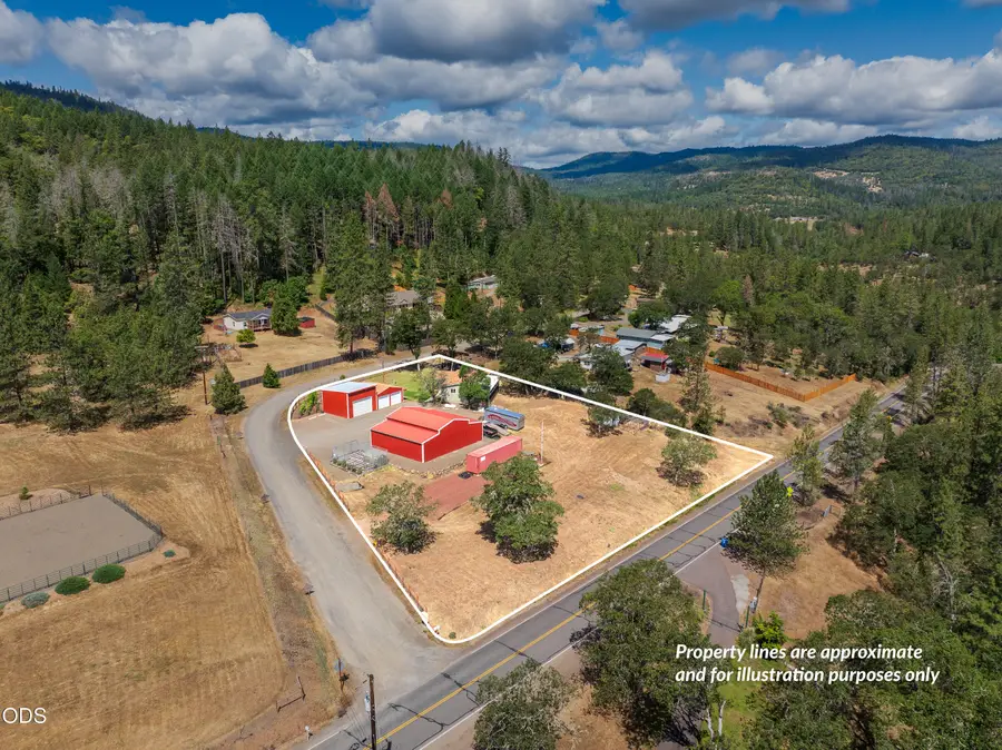 130 Kitty Drive, Eagle Point, OR 97524 - #2