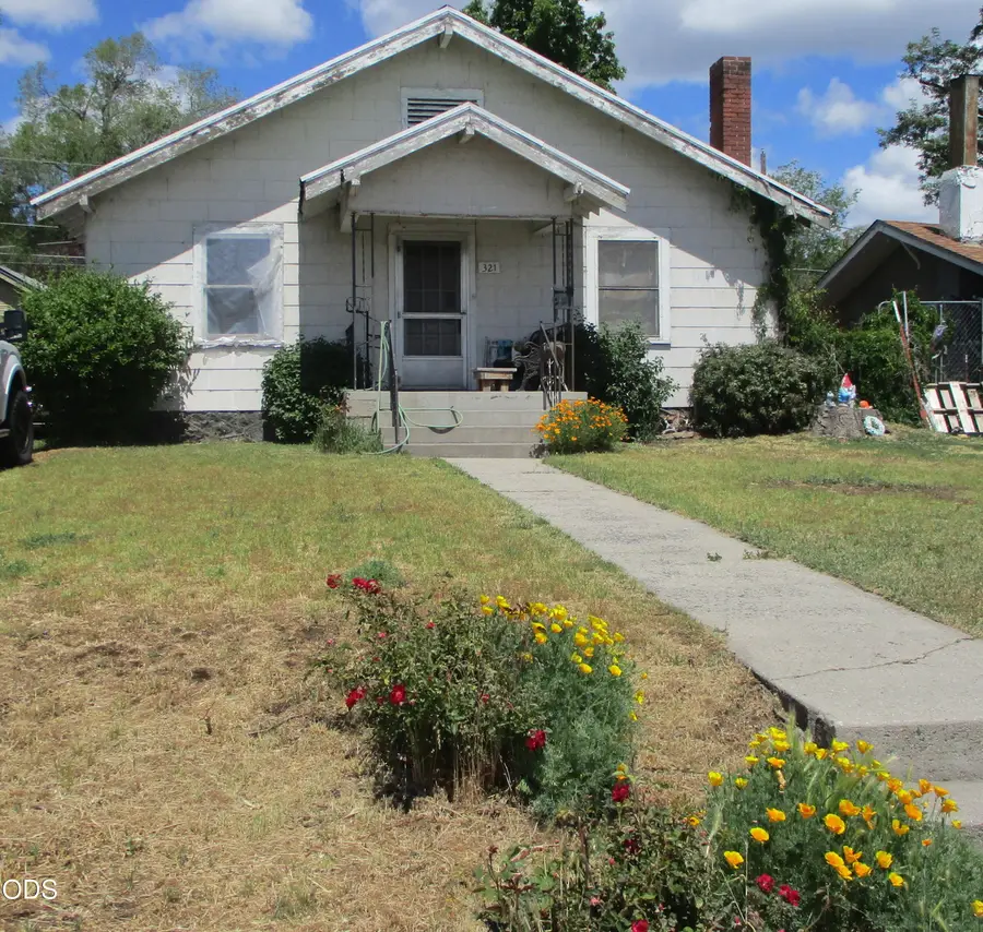 321 Crater Lake Parkway, Klamath Falls, OR 97601 - #2