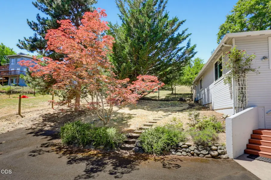 457 Walnut Street, Ashland, OR 97520 - #2