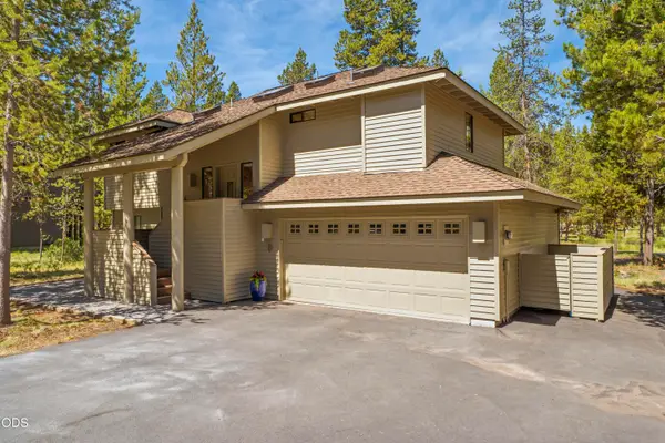 57691 Splitrock Lane #Lot 9, Sunriver, OR 97707
