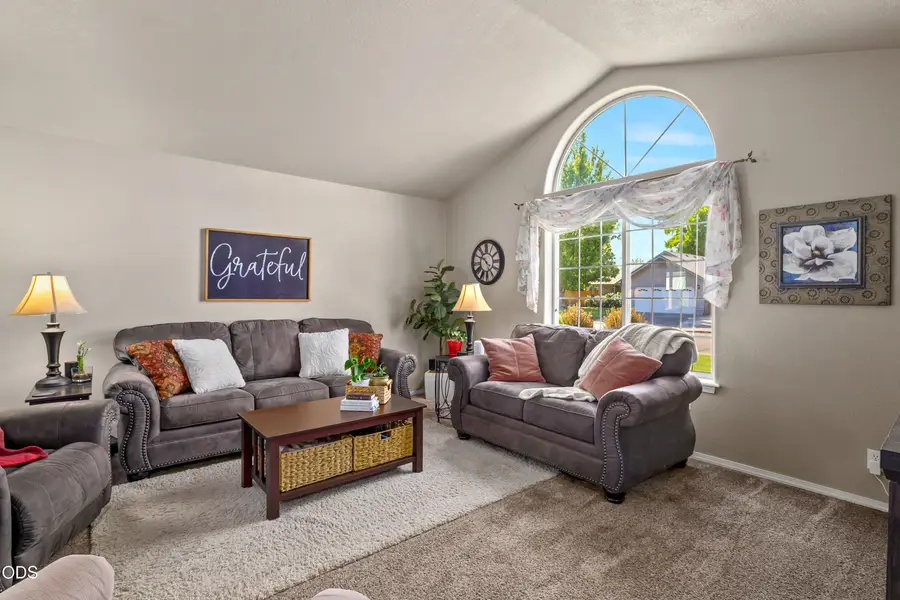 2872 Galaxy Way, Grants Pass, OR 97527 - #3