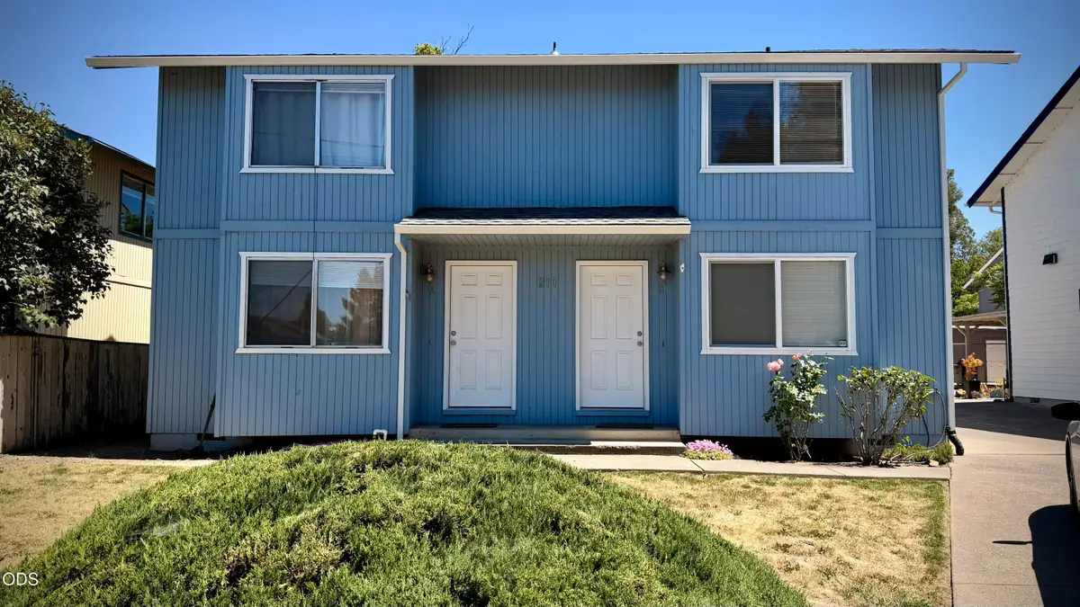 231 W Bolz Road, Phoenix, OR 97535 - #1