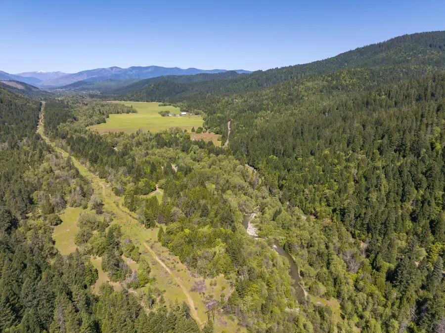 8501 Deer Creek Road, Selma, OR 97538 - #3