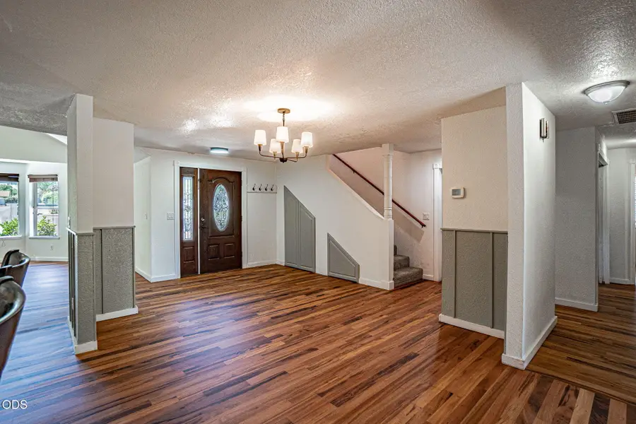 171 Peggy Lane, Talent, OR 97540 - #3