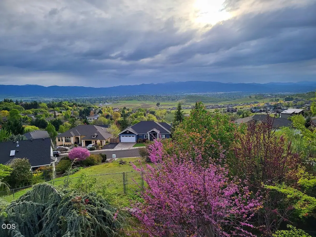 1403 Highcrest Drive, Medford, OR 97504 - #1
