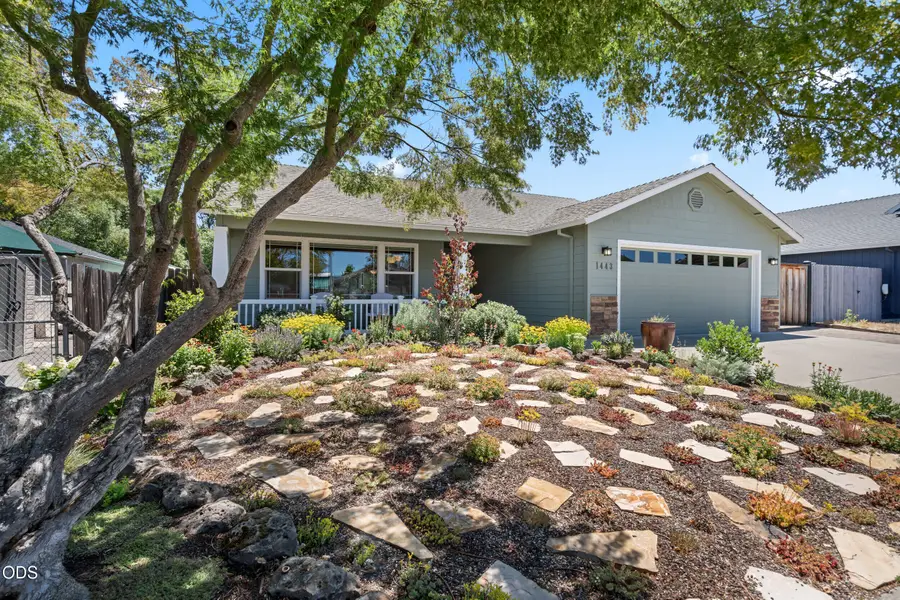 1443 Elaine Way, Medford, OR 97501 - #2