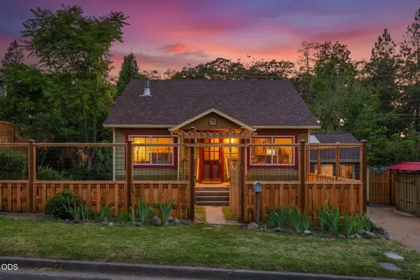 75 Dewey Street, Ashland, OR 97520