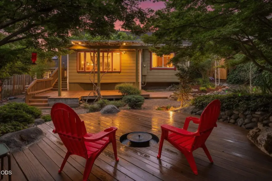 75 Dewey Street, Ashland, OR 97520 - #3
