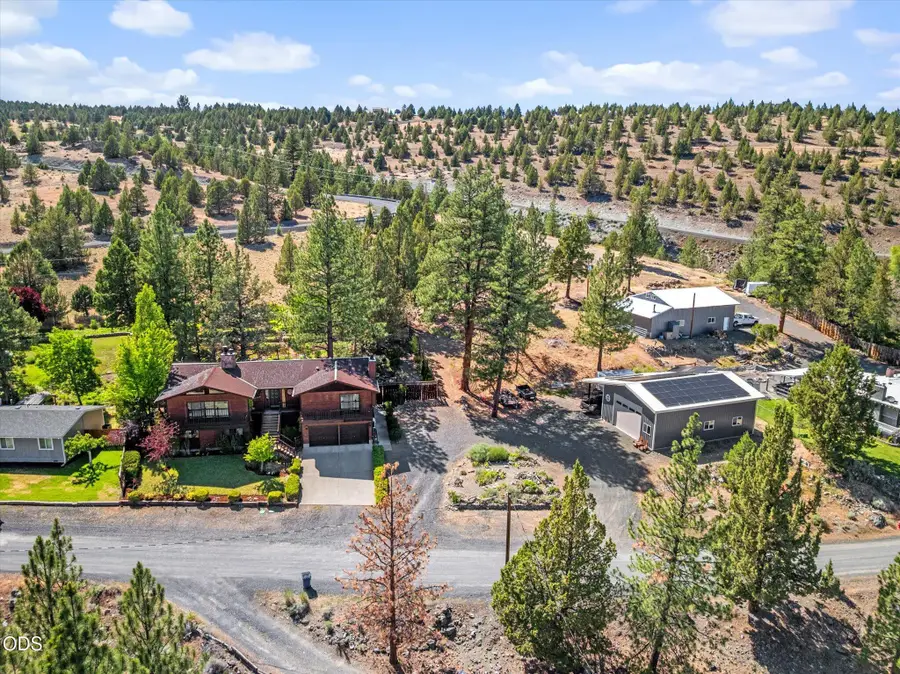 208 Adam, Canyon City, OR 97820 - #2
