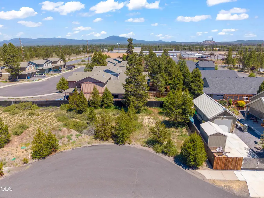 51368 Apache Tears Court, La Pine, OR 97739 - #2