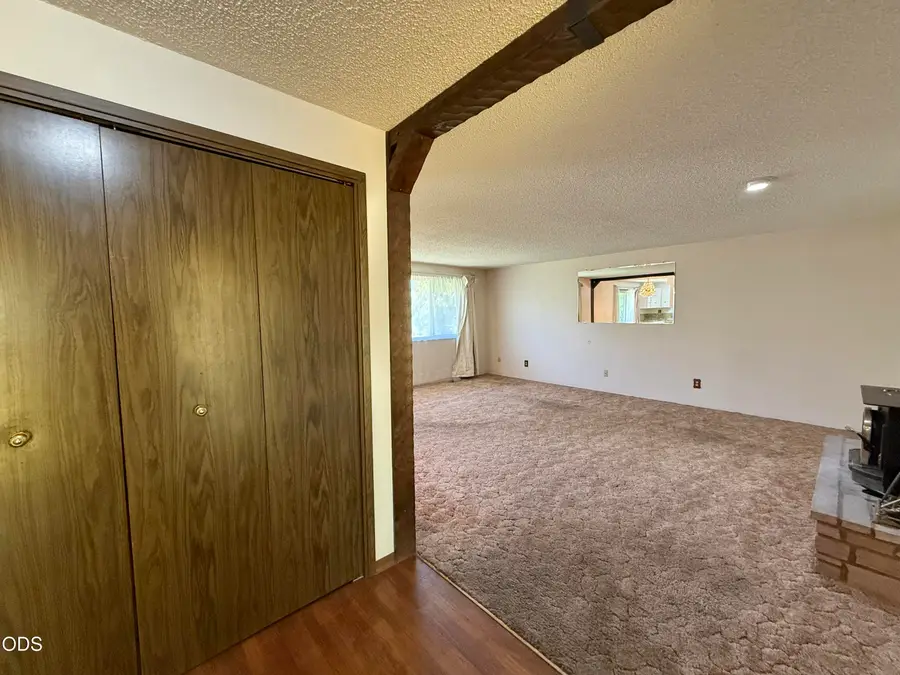 5119 Barry Avenue, Klamath Falls, OR 97603 - #2