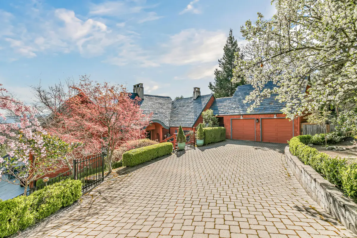 443 Conestoga Drive, Jacksonville, OR 97530 - #1