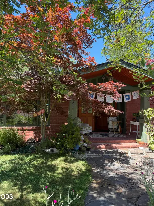 1365 Ponderosa Drive, Ashland, OR 97520