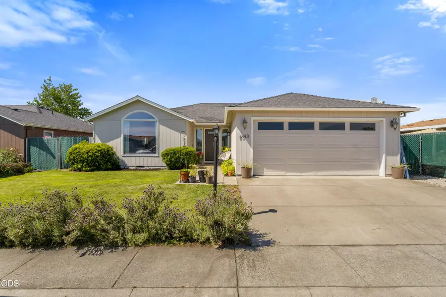 2343 New Haven Drive, Central Point, OR 97502 - #2