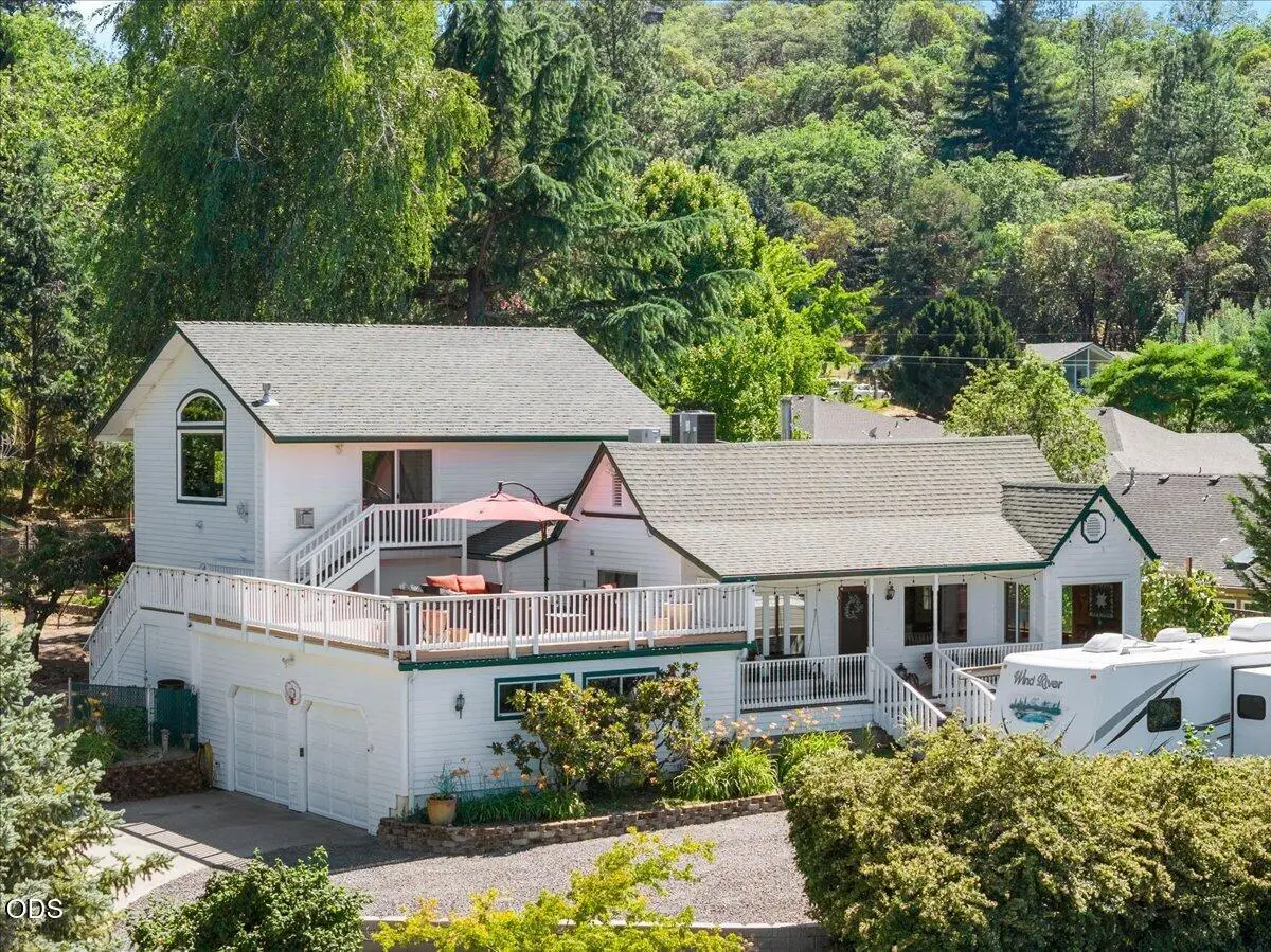 1043 Thelma Way, Grants Pass, OR 97527 - #1