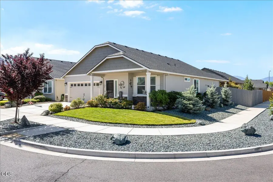 3514 Carnelian Street, Medford, OR 97504 - #3