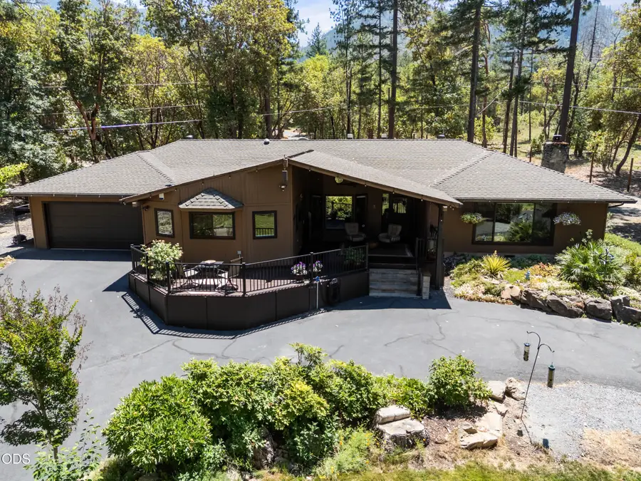 6589 Whispering Pines Lane, Jacksonville, OR 97530 - #2