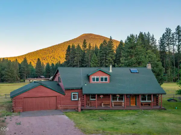 13751 SW Meadow View Drive, Camp Sherman, OR 97730