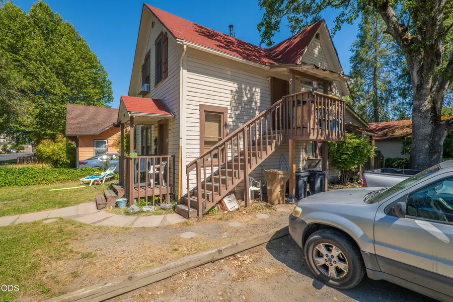 324 NE D Street, Grants Pass, OR 97526 - #3