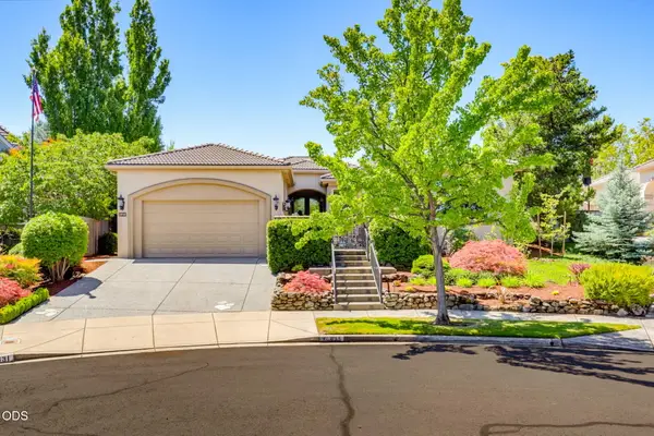 635 Seventh Fairway Drive, Medford, OR 97504