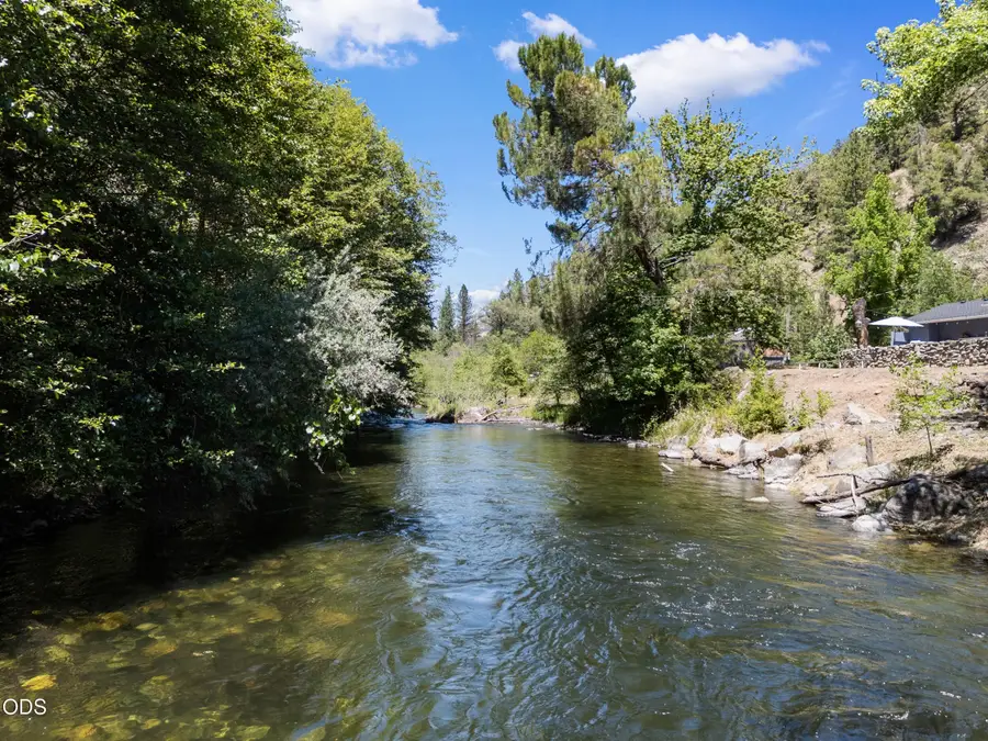 3550 Upper Applegate Road, Jacksonville, OR 97530 - #2