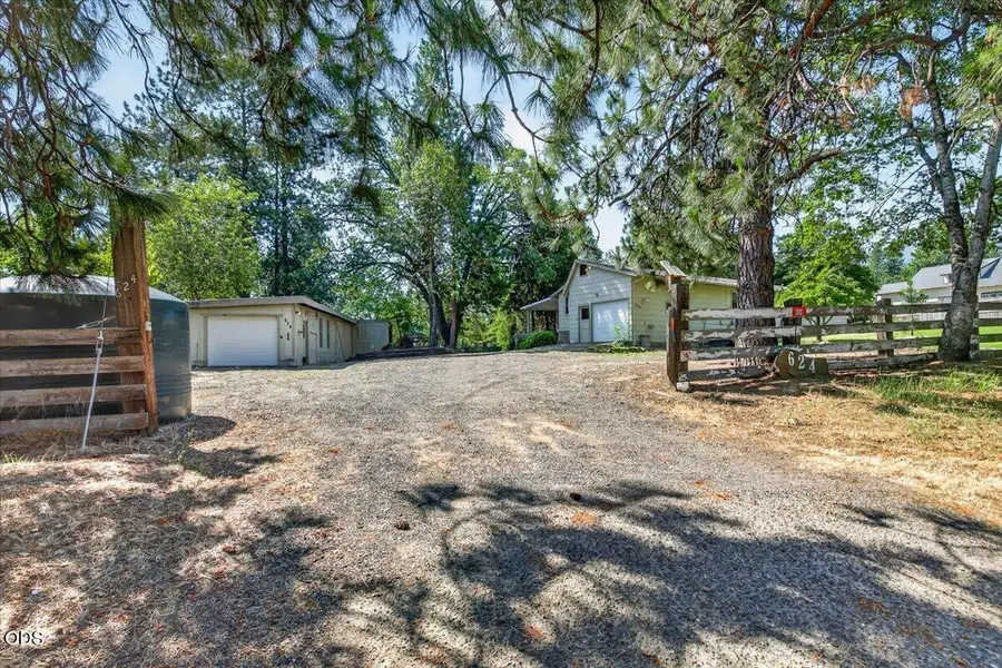 624 Crowson Road, Ashland, OR 97520 - #3