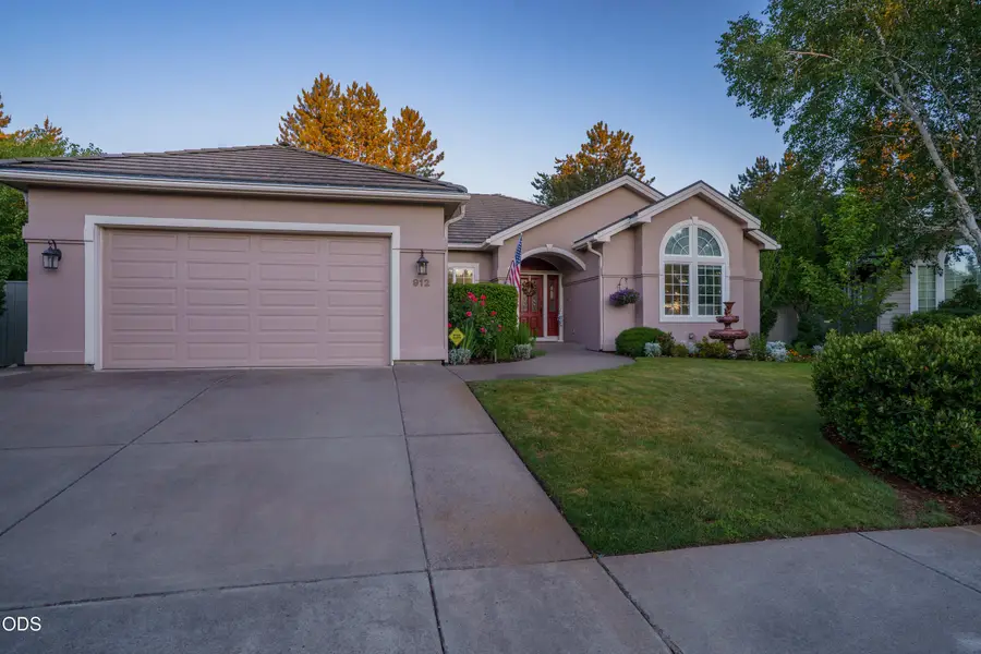 912 Mountain View Drive, Medford, OR 97504 - #3