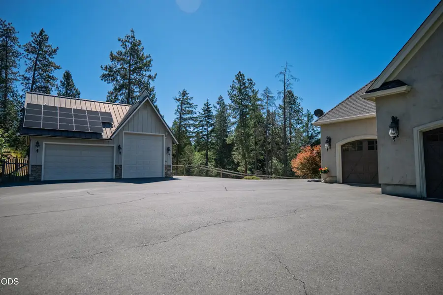 191 Foxwood Drive, Grants Pass, OR 97527 - #2