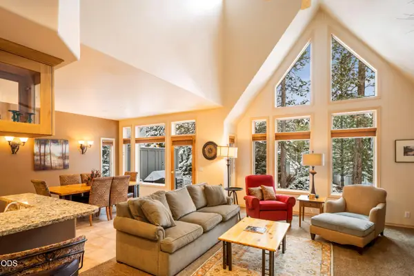 57078 Peppermill Circle #34D, Sunriver, OR 97707