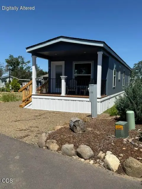 1 Corral Lane #SP 35, Ashland, OR 97520