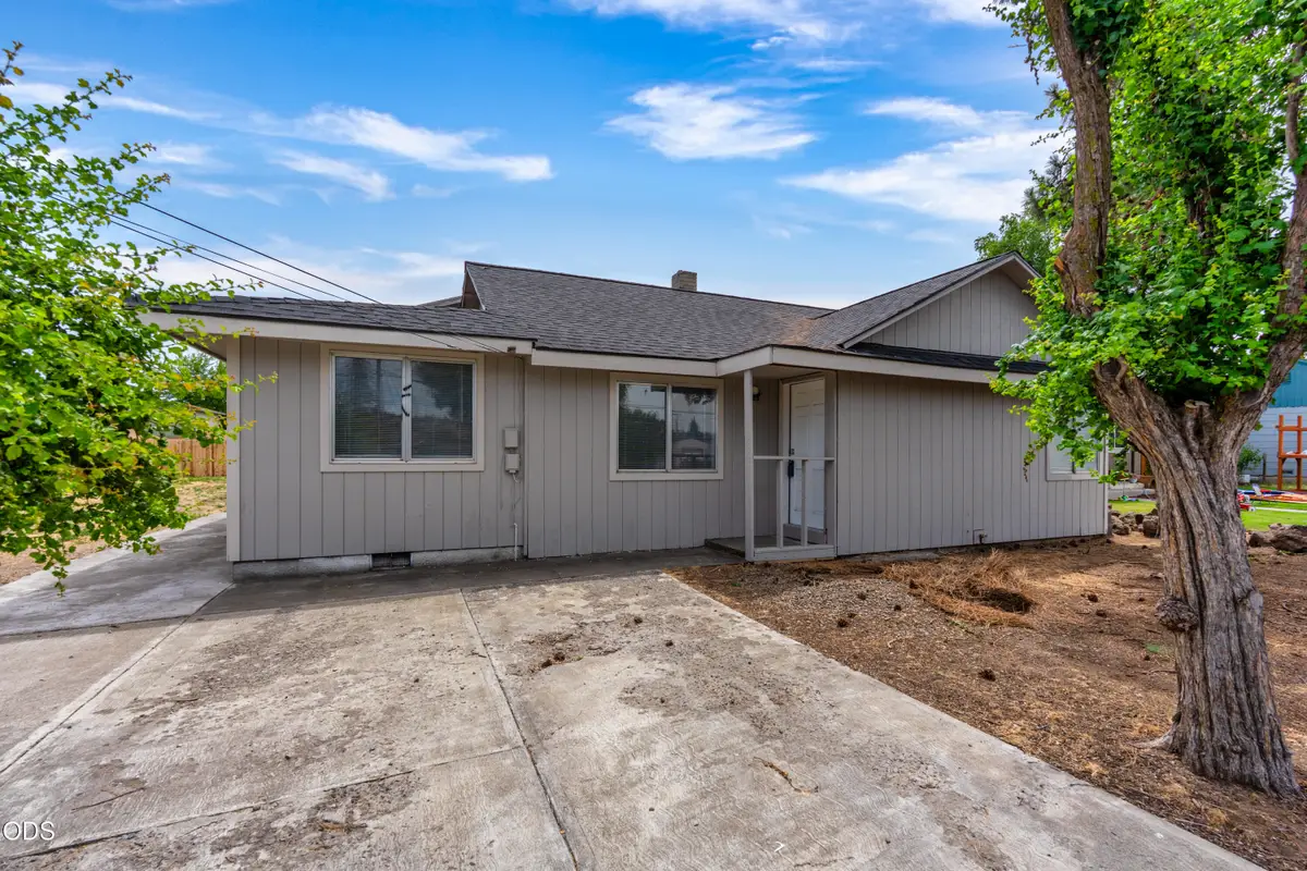 575 SW Madison Street, Madras, OR 97741 - #1